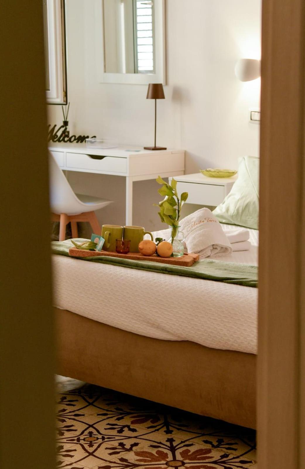 Madre Terra Apartment & Rooms Terrasini Eksteriør bilde